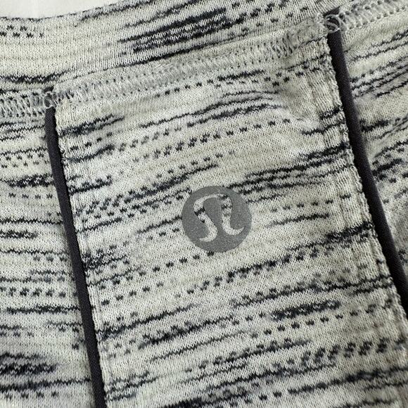 Lululemon Top Womens 4 White Black Long Distance Tiger Space Dye Athletic Gym - Picture 7 of 9